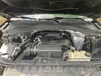 2020 Ford Explorer XLT 4x4 2.3L - 8