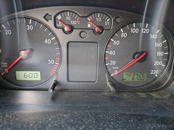 VW CARAVELLE T4 111kw - 8