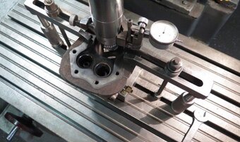 Válce ventily písty čepy těsnění K750 M72 MW750 Dněpr Ural - 8