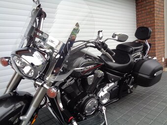 YAMAHA XVS 1300 A Midnight Star. 2012. Velmi pěkná. - 8