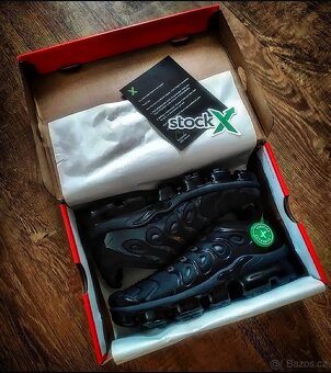 NIKE Air VaporMax PLUS 2019 "Triple black" - 8