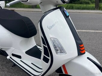 Vespa GTS 300 Super - 8