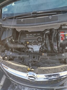 Opel Zafira c - 8