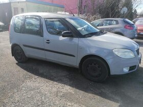 Škoda Roomster 1.4 TDI POUZE DÍLY - 8