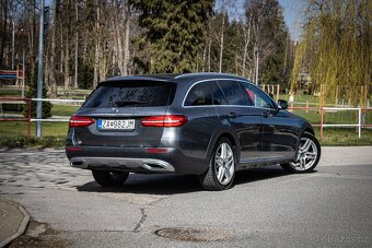 All-Terrain E 220d 4matic Airmatic 9G-Tronic, Multibeam, HUD - 8