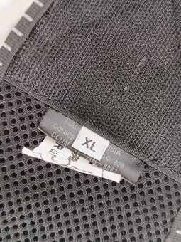 Páteřák Dainese XL - 8