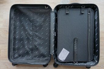 Skořepinový cestovní kufr - 8
