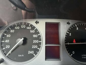 Prodám Mercedes-Benz B200 - 8