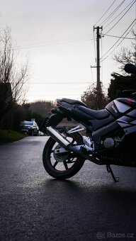 Honda CBR 125R - 8