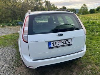 Ford Focus 1.6 benzín - 8