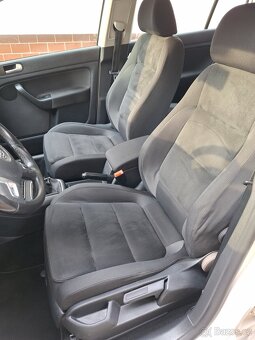 VW GOLF Plus - 8