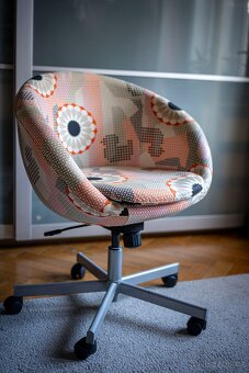 IKEA SKRUVSTA – otočná křesla na kolečkách (2 ks) - 8