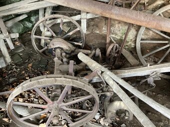 Nálezy ze stodoly - 8