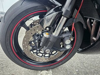 Yamaha R6 2006 - 8