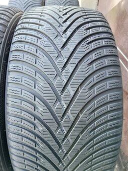 zimní pneu 235/40/18 - 8