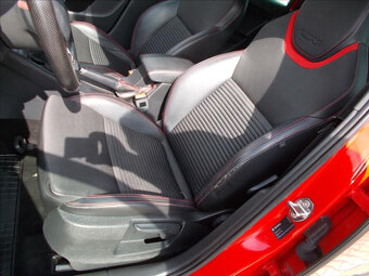 Škoda Octavia Combi RS 2.0TDI 135kW–sport, styl, praktičnost - 8