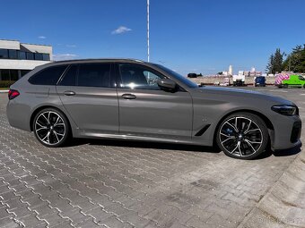 BMW 530xd, 2022, TOP STAV, pravidelný servis,webasto - 8
