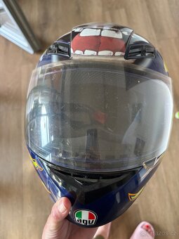 Moto helma AGV Valentino Rossi - rezervace - 8