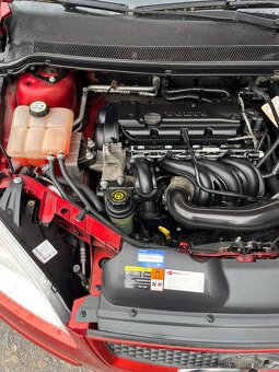 Ford Focus 1.6i ,74Kw ,GHIA,2007,STK nova - 8