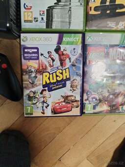 Prodám Xbox  360 - 8