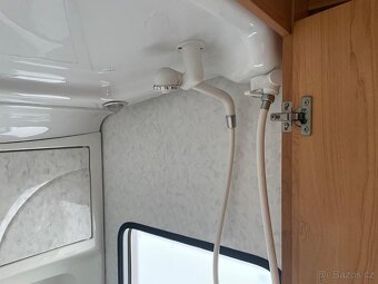 Hobby Excellent 460, 4 osoby, bojler, fr.postel - 8