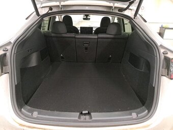Tesla Model Y Dual Motor Long Range 514k 4x4 - 8