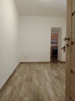 Nejlevnější pronájem + služby bytu v centru Kutné Hory - 8