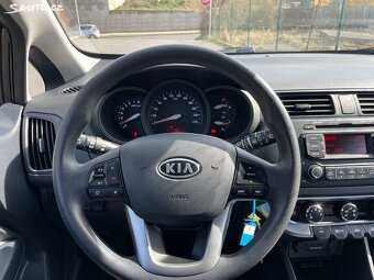 Kia Rio - 8
