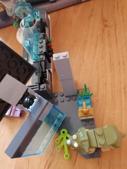 Lego Jurský svět - 8
