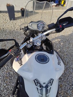 Triumph Tiger 800cx - 8