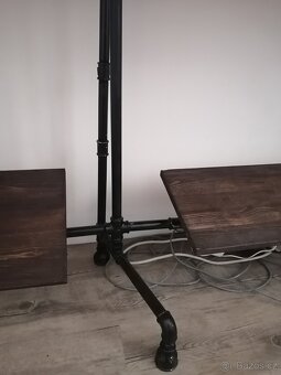 Pracovní stůl v industriálním stylu - 8