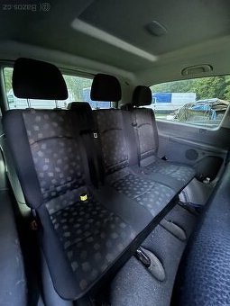 MERCEDES Vito 111 Cdi LONG 9 míst. osobní M1 r.v.:2007 - 8