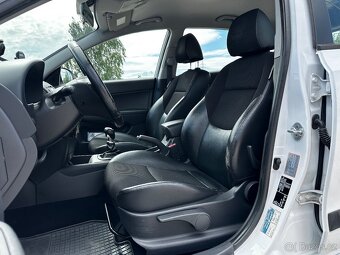 Hyundai i30 CW 1.6 92Kw / 2010 - 8