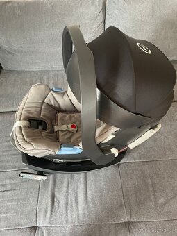 Autosedačka otočná Cybex Aton 5 + isofix zakládna - 8