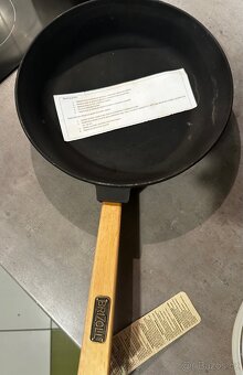 Litinová pánev - 8