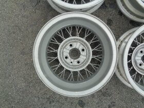 Fiat hliniková, drátěná kola Borrani - 8