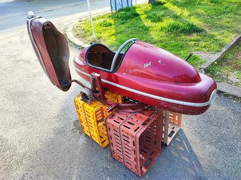 Velorex sidecar červený - 8