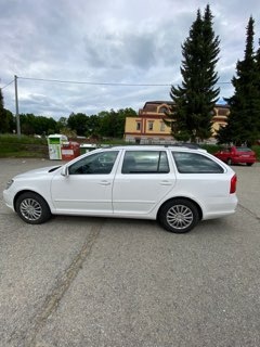 Škoda Octavia Combi II Facelift rok 2012 - 8