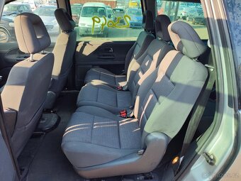 VW Sharan č. 23049 - 8