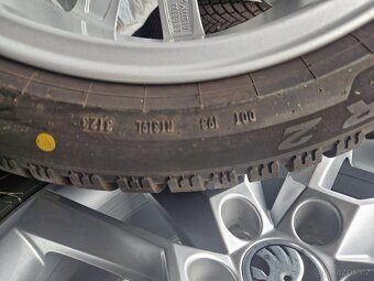 Zimní sada alu Škoda Kamiq / Scala 205/50 R17 Pirelli - 8