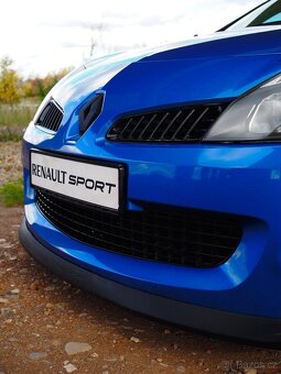 Renault CLIO SPORT RS - 8