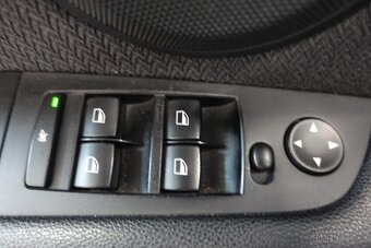 BMW Řada 3 2.0d ,  130 kW nafta, 2009 - 8