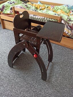 Dětská židlička a houpačka v jednom - 8