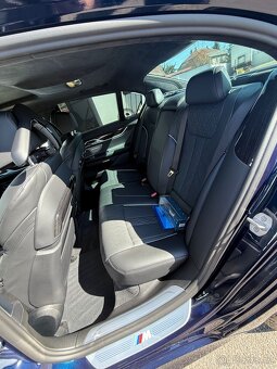 BMW 750d xDrive Sedan - 8