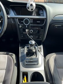 Audi A4 B8 - 8
