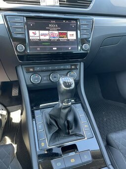 Škoda SUPERB III. kombi 2.0 tdi 140kw manuál - 8