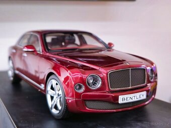 Bentley Mulsanne 1:18 Kyosho - 8