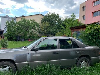 Mercedes Benz w124 250d - 8