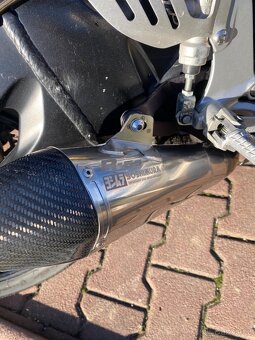 GSX-r 750 - 8