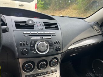 Mazda 3 BL 2.0 MZR-DISI - 8